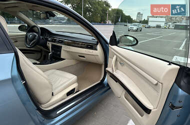 Седан BMW 3 Series 2009 в 