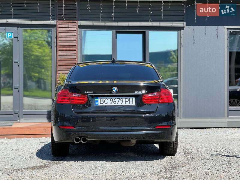 Седан BMW 3 Series 2013 в Львові