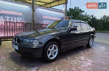 Седан BMW 3 Series 1991 в Острозі