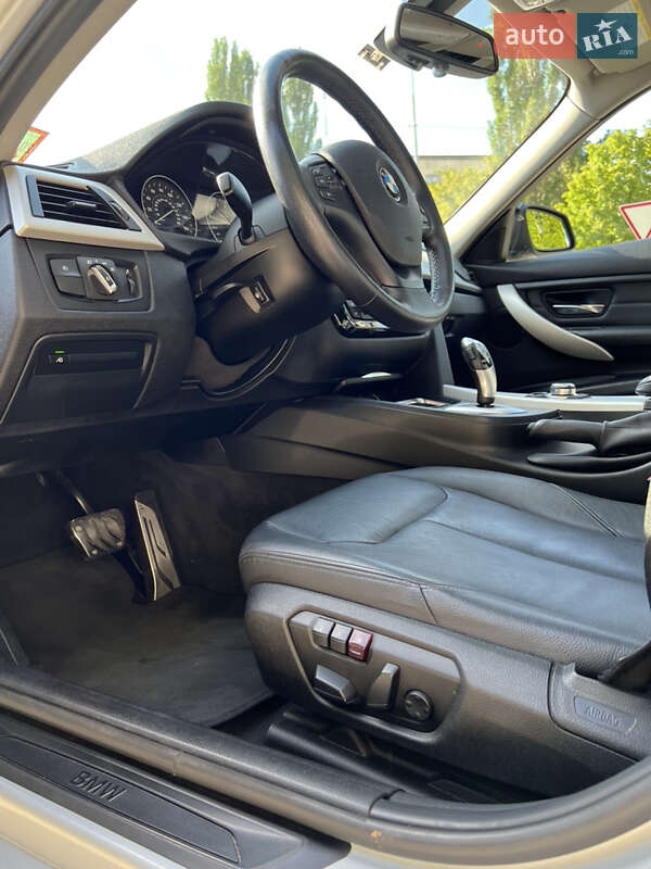 Седан BMW 3 Series 2013 в Києві фото 15 Седан BMW 3 Series 2013 в Києві