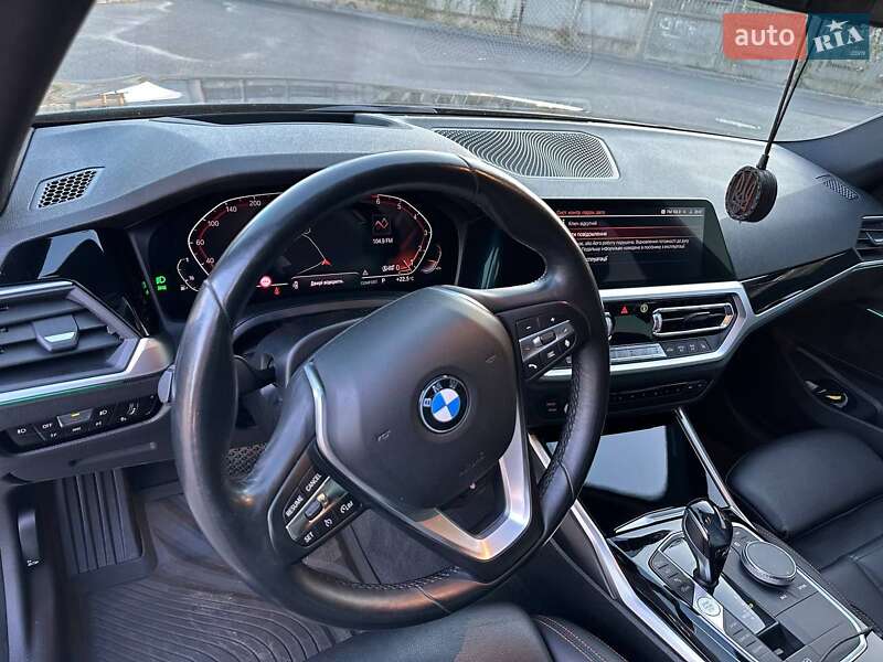 Седан BMW 3 Series 2019 в Одессе
