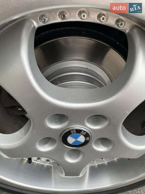 Седан BMW 3 Series 2006 в Киеве