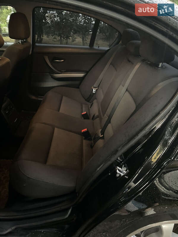 Седан BMW 3 Series 2006 в Киеве