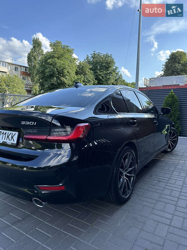 Седан BMW 3 Series 2019 в Черкасах