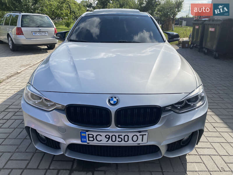 Седан BMW 3 Series 2013 в Львове