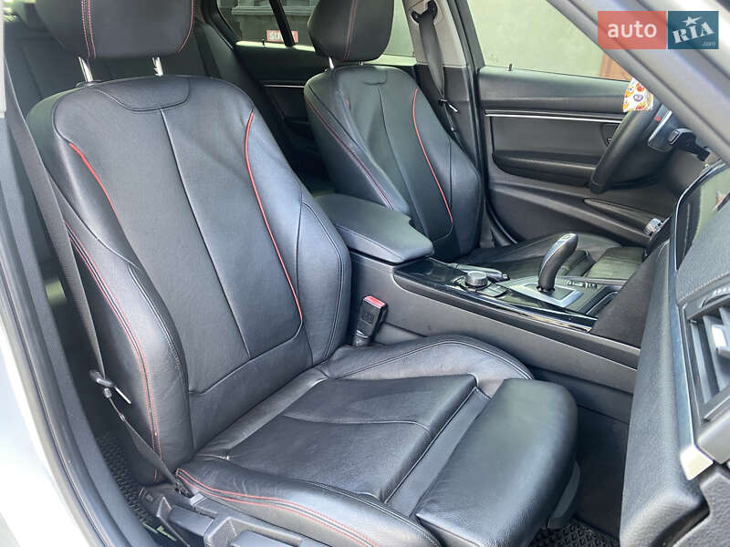 Седан BMW 3 Series 2013 в Львове