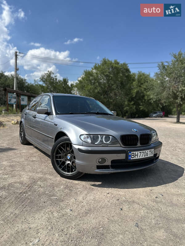 BMW 3 Series 2004