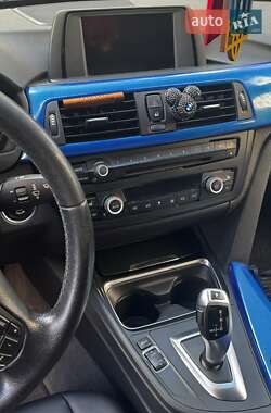 Седан BMW 3 Series 2015 в Крюківщині