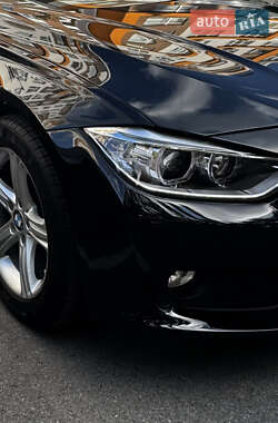Седан BMW 3 Series 2015 в Крюківщині