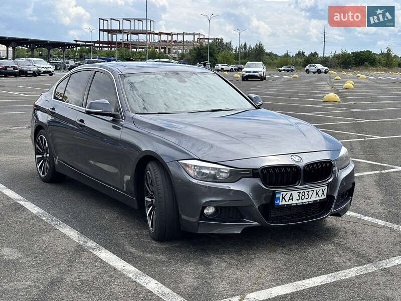 Седан BMW 3 Series 2015 в Києві