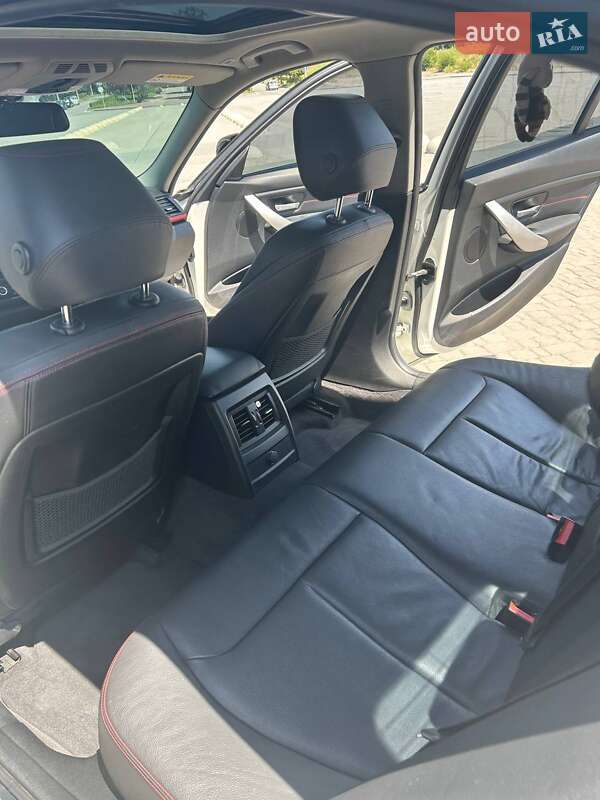 Седан BMW 3 Series 2012 в Запорожье