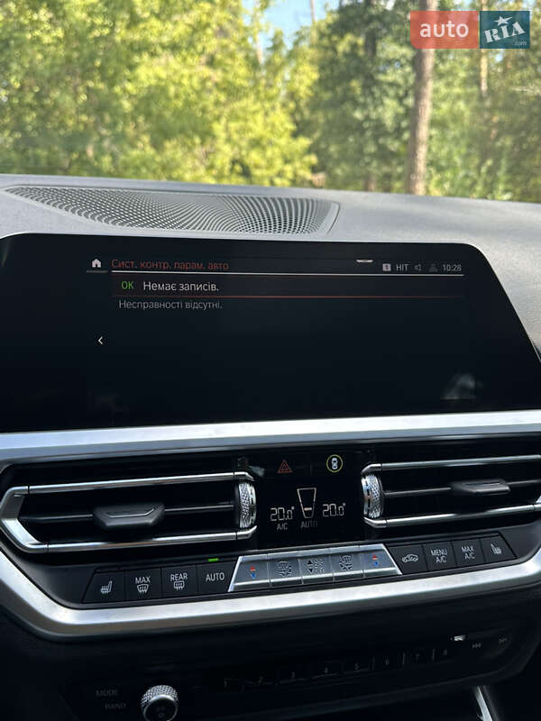 Седан BMW 3 Series 2019 в Черкасах