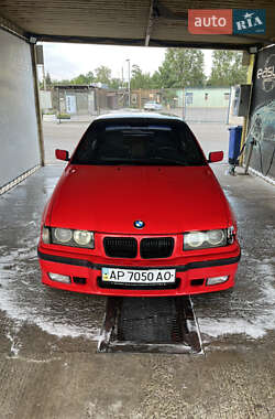 Седан BMW 3 Series 1992 в Запорожье