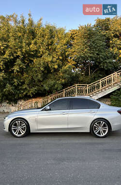 Седан BMW 3 Series 2016 в 
