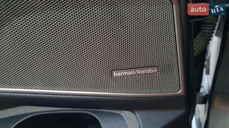 Седан BMW 3 Series 2021 в Днепре