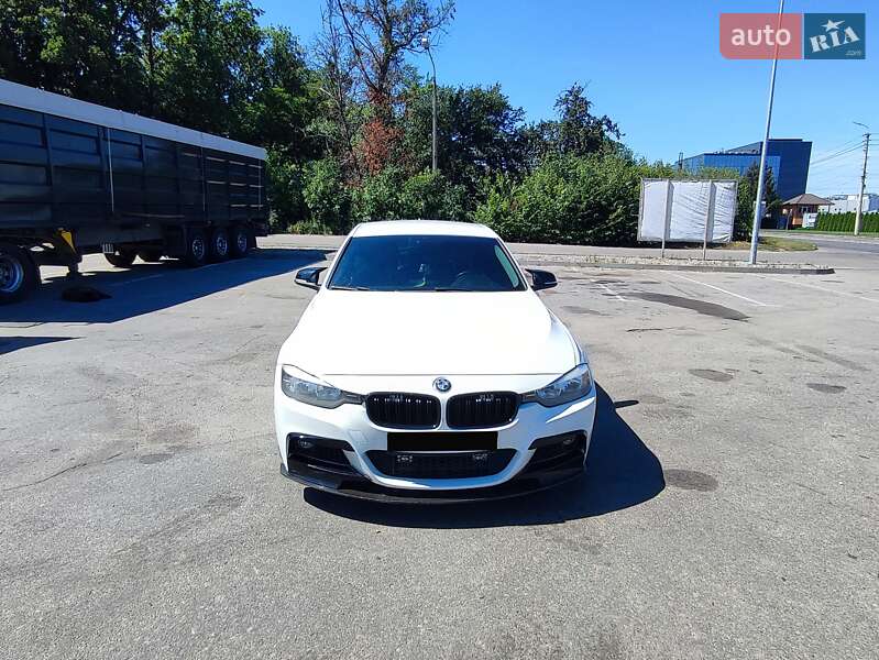 Седан BMW 3 Series 2015 в Белой Церкви