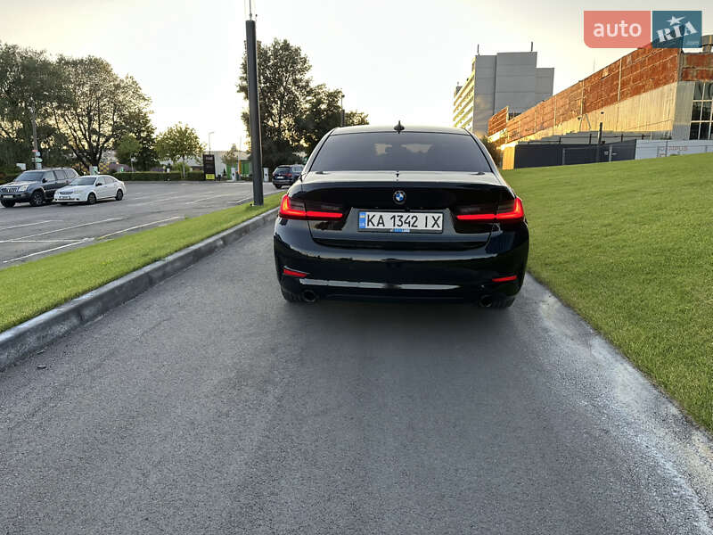 Седан BMW 3 Series 2019 в Киеве