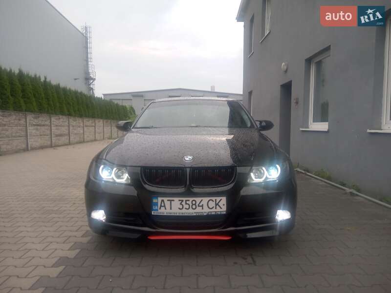 Седан BMW 3 Series 2005 в Івано-Франківську
