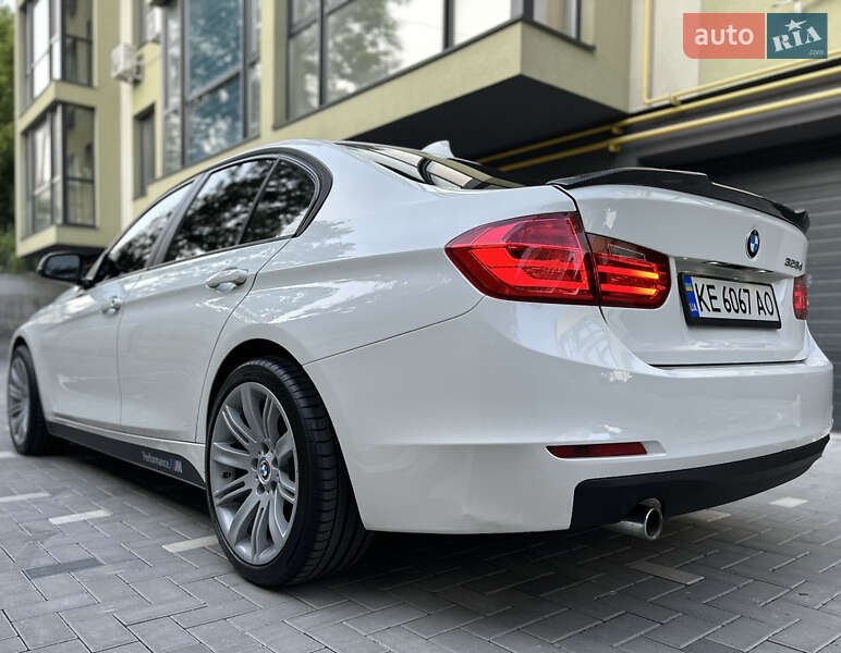 Седан BMW 3 Series 2015 в Вінниці
