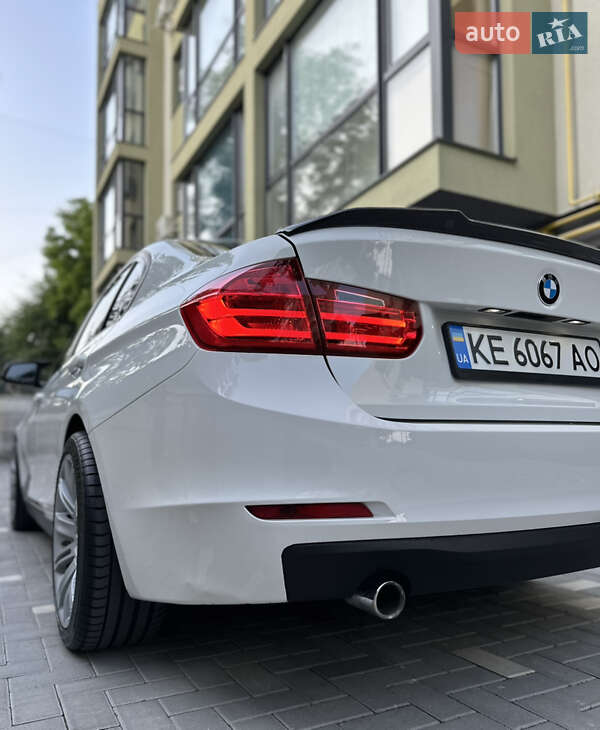 Седан BMW 3 Series 2015 в Вінниці