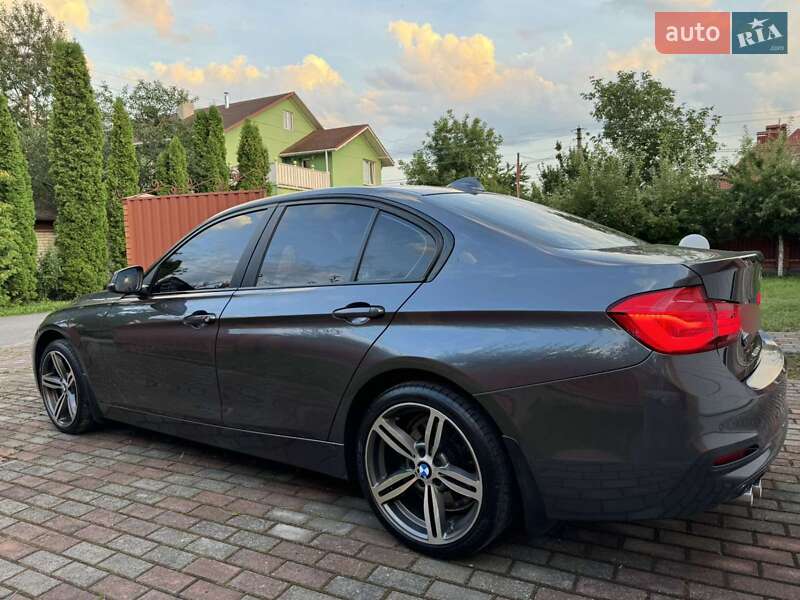 Седан BMW 3 Series 2018 в Виннице