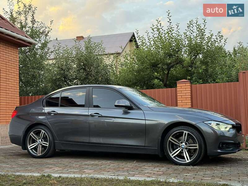 Седан BMW 3 Series 2018 в Виннице