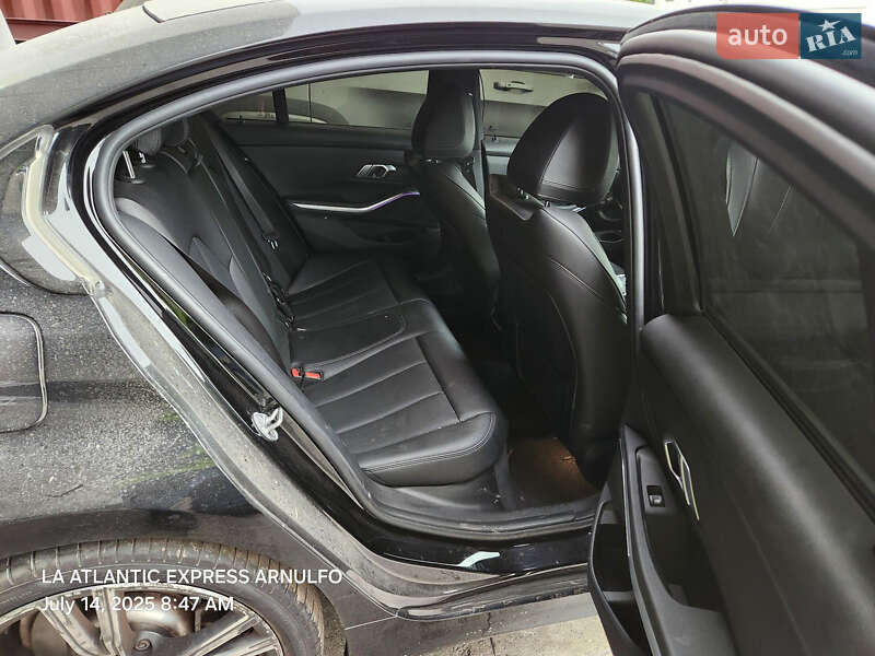 Седан BMW 3 Series 2022 в Киеве