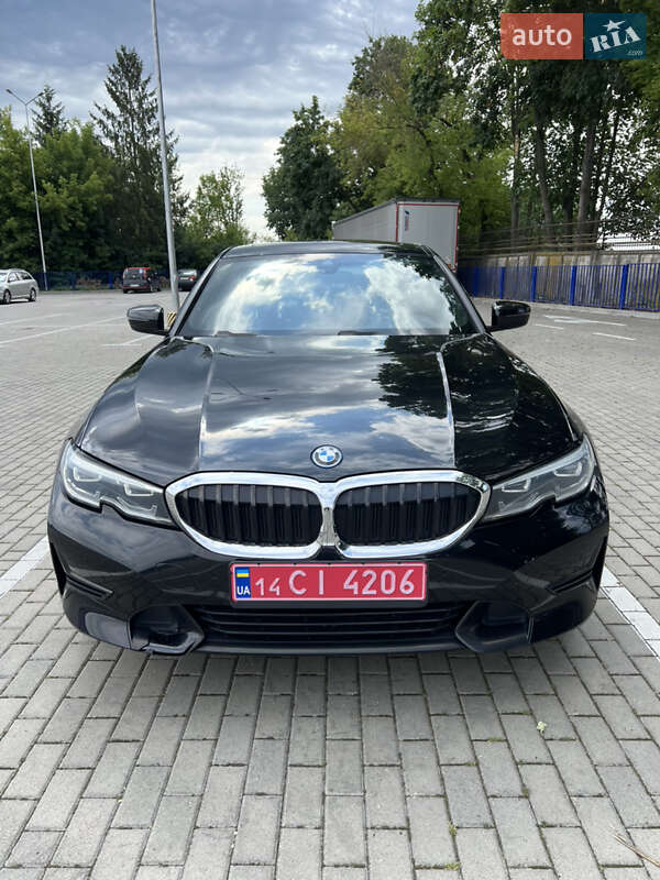 Седан BMW 3 Series 2021 в Тернополе