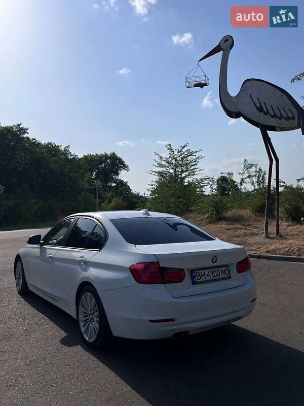 Седан BMW 3 Series 2013 в Березовке