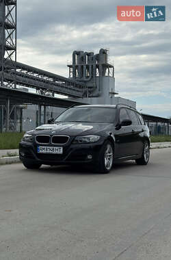 Универсал BMW 3 Series 2009 в Коростене