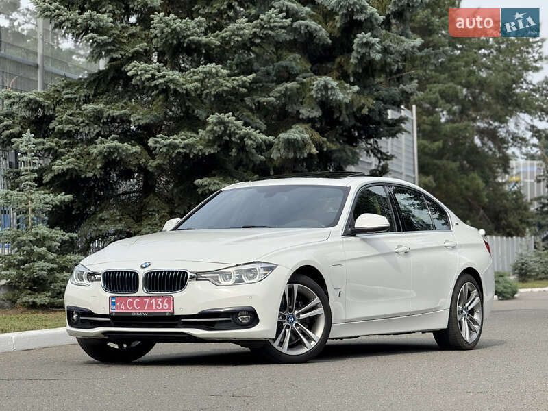 Седан BMW 3 Series 2017 в Киеве