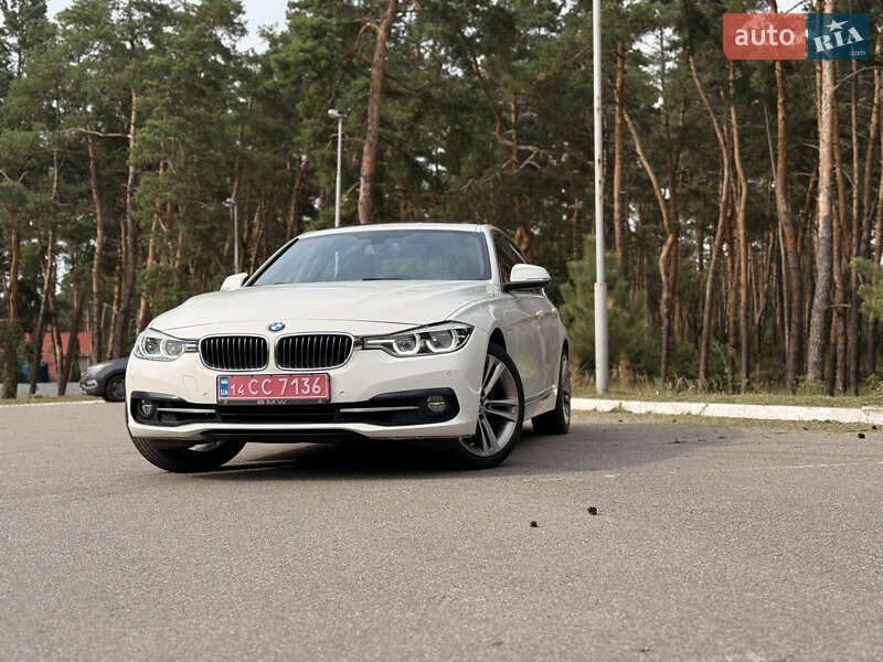 Седан BMW 3 Series 2017 в Киеве