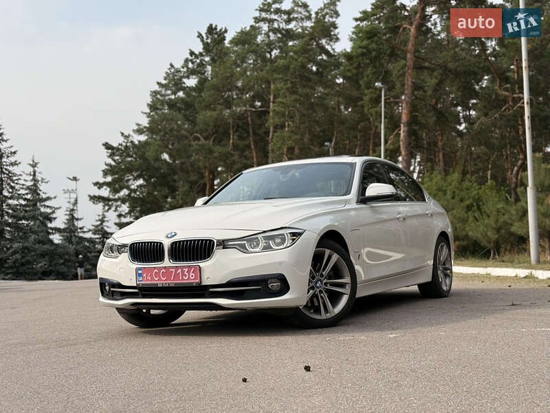 Седан BMW 3 Series 2017 в Киеве