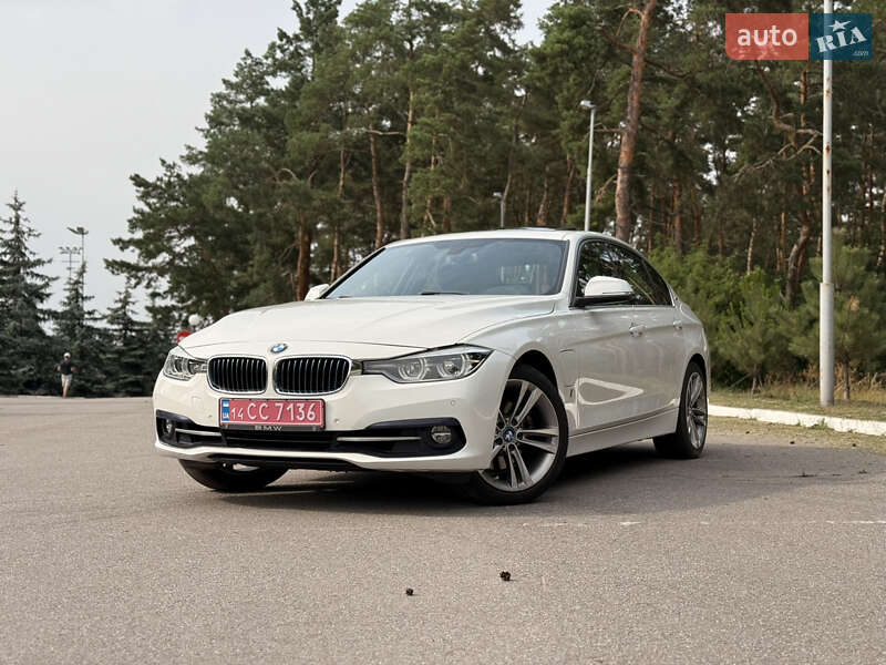 Седан BMW 3 Series 2017 в Киеве