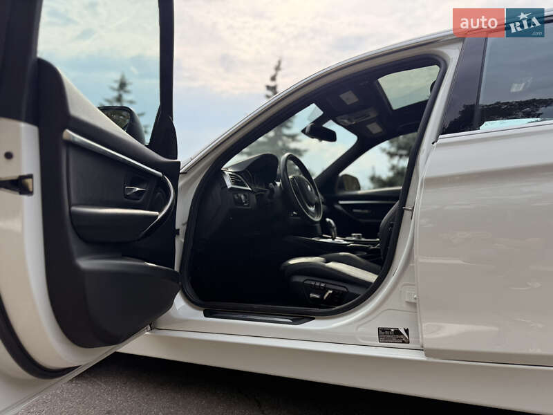 Седан BMW 3 Series 2017 в Киеве