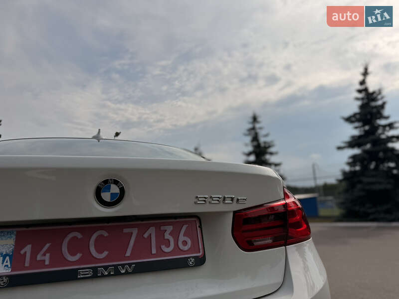 Седан BMW 3 Series 2017 в Киеве