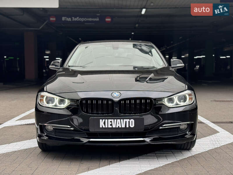 Седан BMW 3 Series 2013 в Киеве