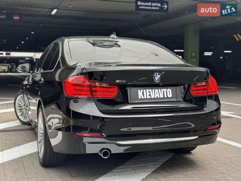 Седан BMW 3 Series 2013 в Киеве