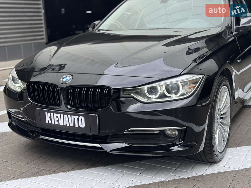 Седан BMW 3 Series 2013 в Киеве
