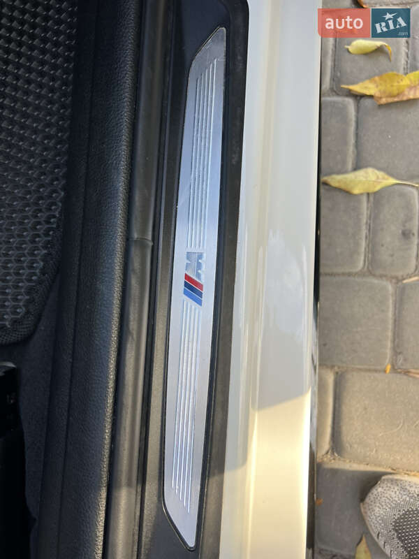 Седан BMW 3 Series 2018 в Первомайске