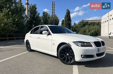 Седан BMW 3 Series 2011 в 