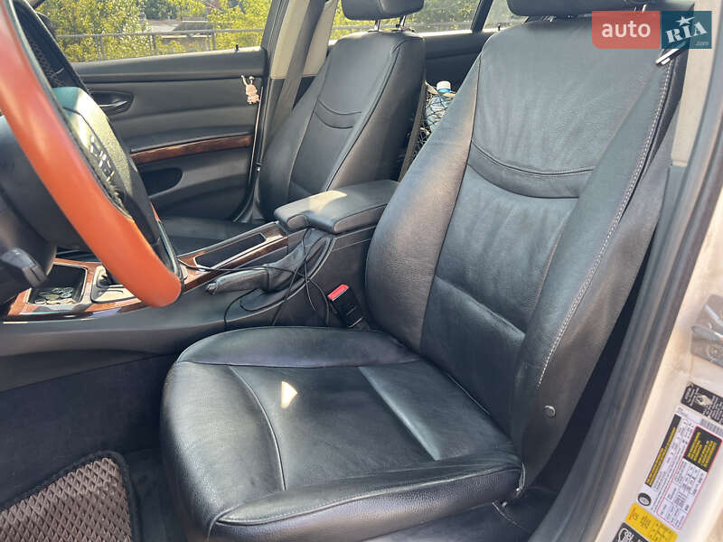 Седан BMW 3 Series 2011 в Киеве