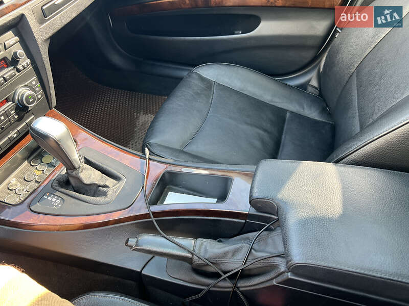 Седан BMW 3 Series 2011 в Киеве