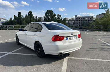 Седан BMW 3 Series 2011 в 