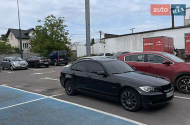 Седан BMW 3 Series 2006 в Львові