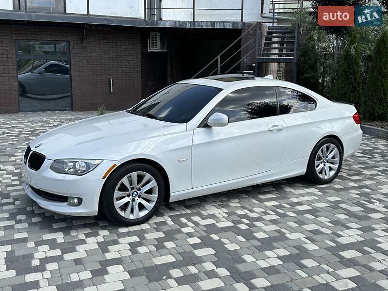 BMW 3 Series 2012
