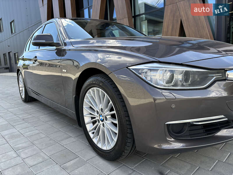 Седан BMW 3 Series 2012 в Луцьку