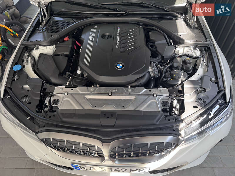 Седан BMW 3 Series 2020 в Киеве