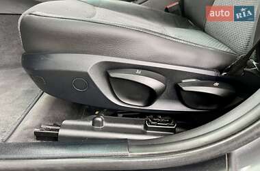 Седан BMW 3 Series 2011 в 