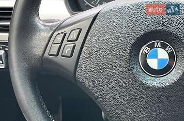 Седан BMW 3 Series 2011 в 